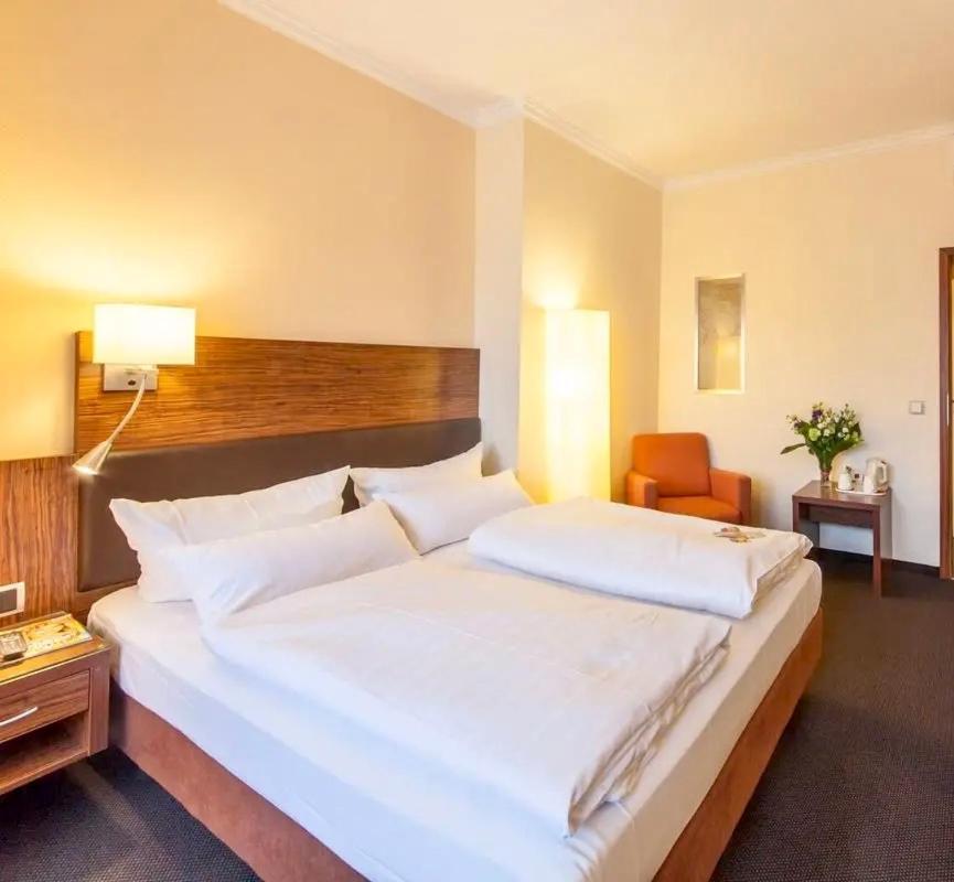 Hotel Flora Duesseldorf Ngoại thất bức ảnh