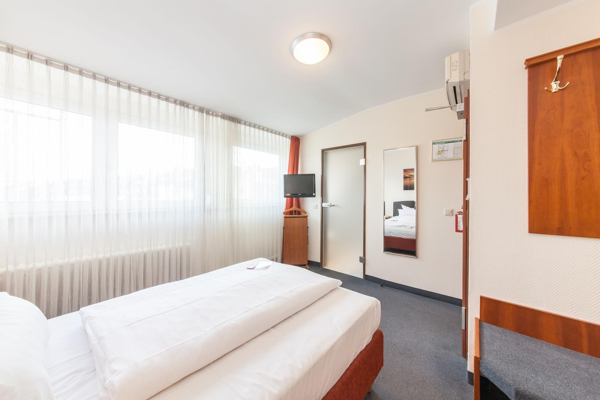 Hotel Flora Duesseldorf Ngoại thất bức ảnh