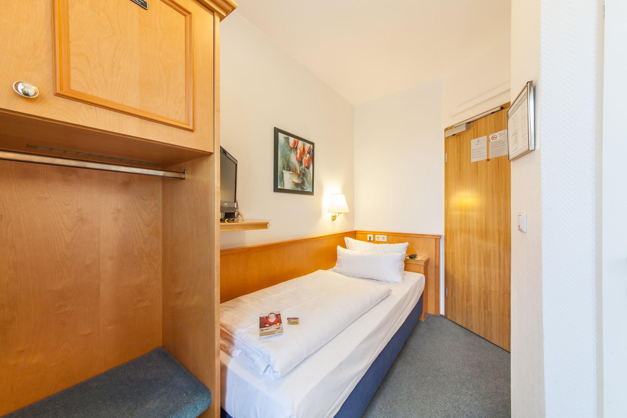 Hotel Flora Duesseldorf Ngoại thất bức ảnh