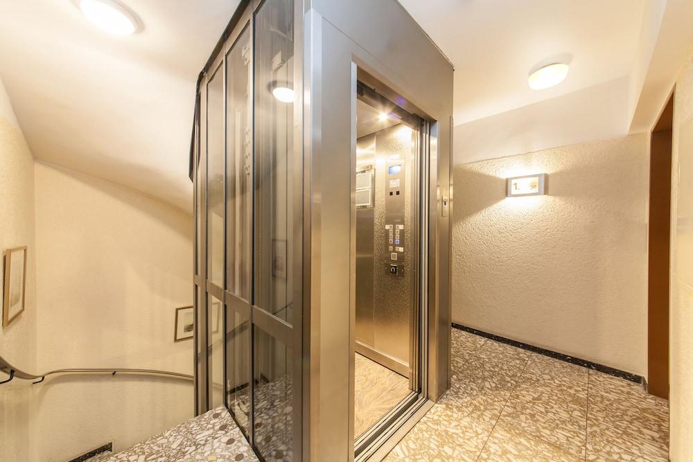 Hotel Flora Duesseldorf Ngoại thất bức ảnh